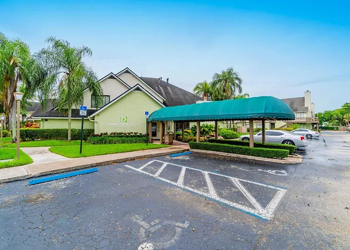 Doral Inn & Suites Miami Airport West