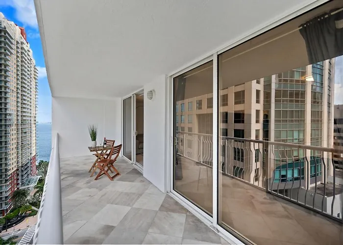 Superb Condo With Parking In Brickell Miami acceptant les animaux