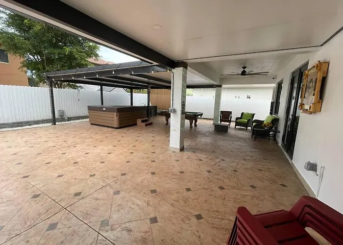 Villa Yenya Miami