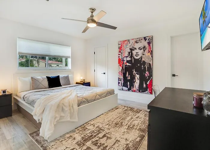 Tropical Oasis - Pool - Movie Room Miami