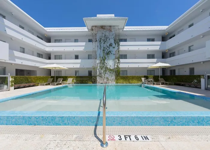 Boetiek Beach Haus Key Biscayne Contemporary Apartments