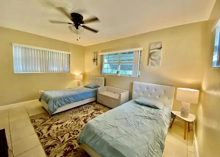 Cheerful Villa With Pool Miami