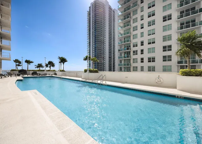 Two Bedroom Oceanview Apartment In Brickell Miami