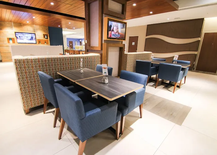 Holiday Inn Express & Suites Miami Airport East By Ihg Miami Springs