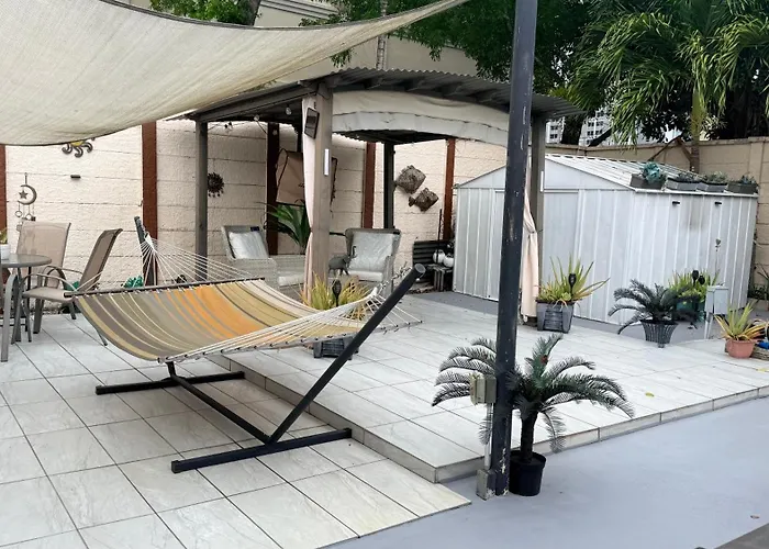 Tiny Place W Private Hot Jacuzzi 7 Min To Miami International Airport